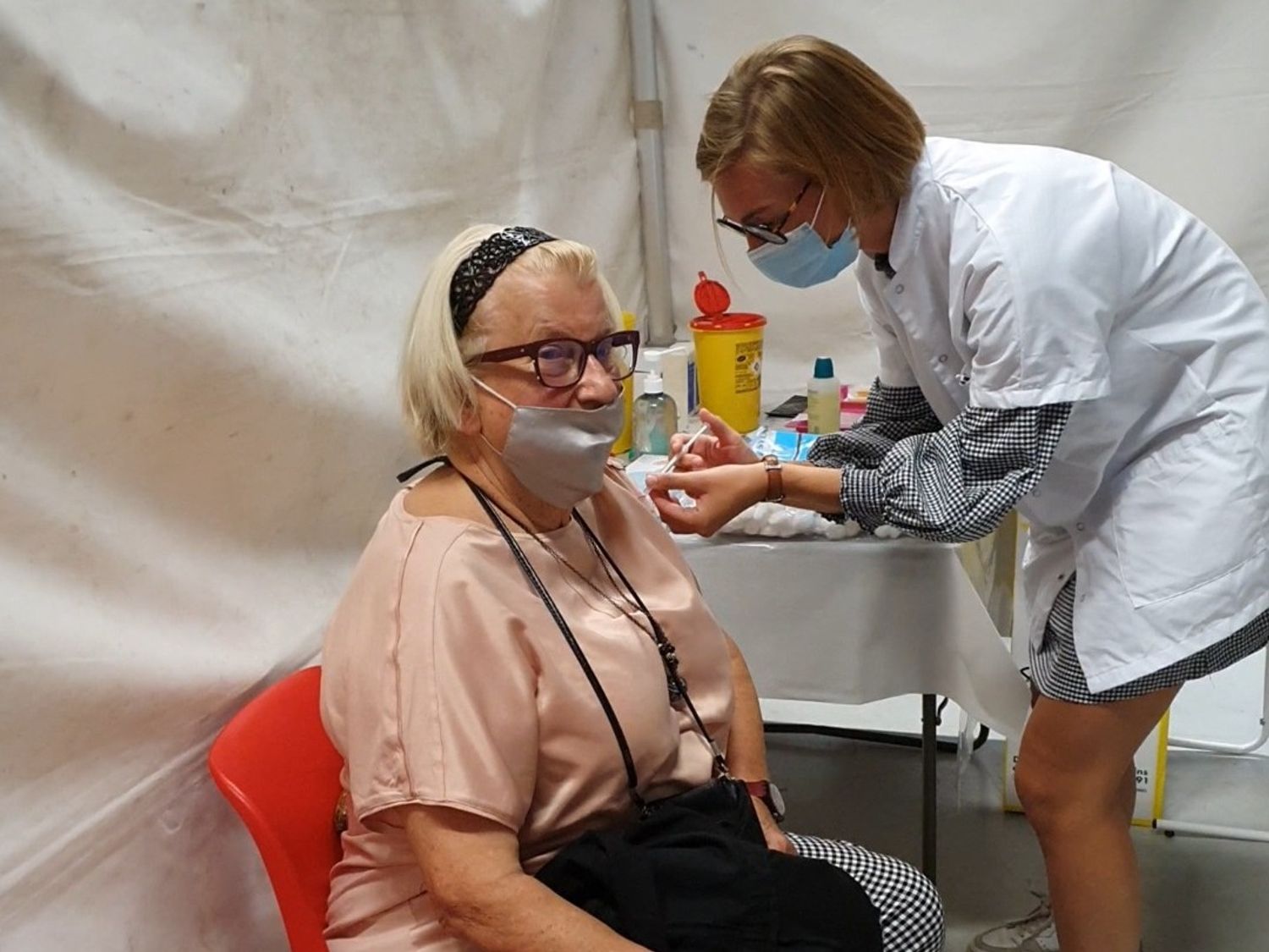 COVID-19 : plus de 416 000 primo-vaccinés en Côte-d’Or en un an